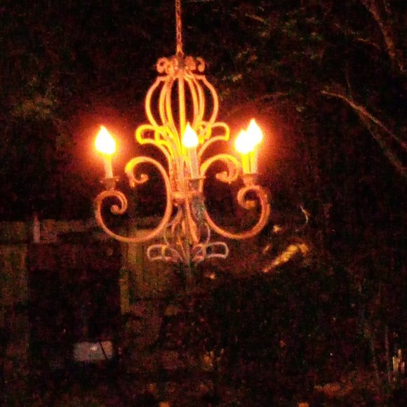 6 lite chandelier
